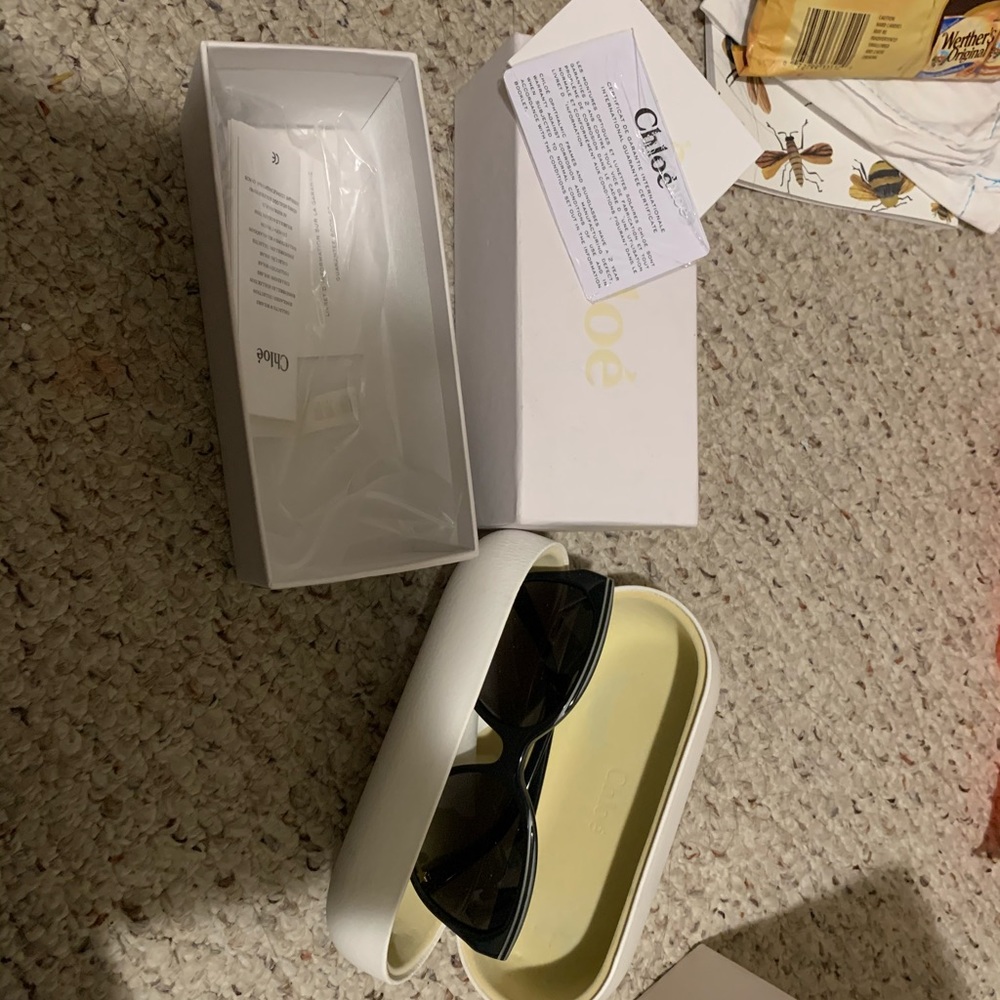 Chloe sunglasses C12180 (worn once)
